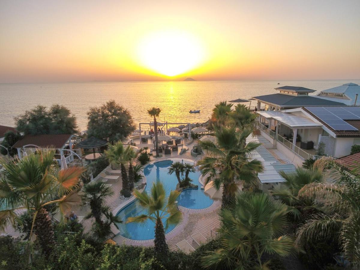 Baia Del Godano Resort & Spa Capo Vaticano Luaran gambar