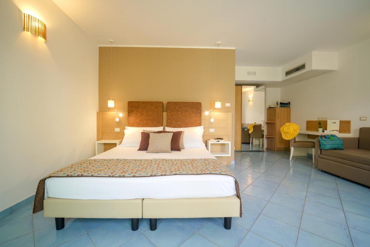 Baia Del Godano Resort & Spa Capo Vaticano Luaran gambar