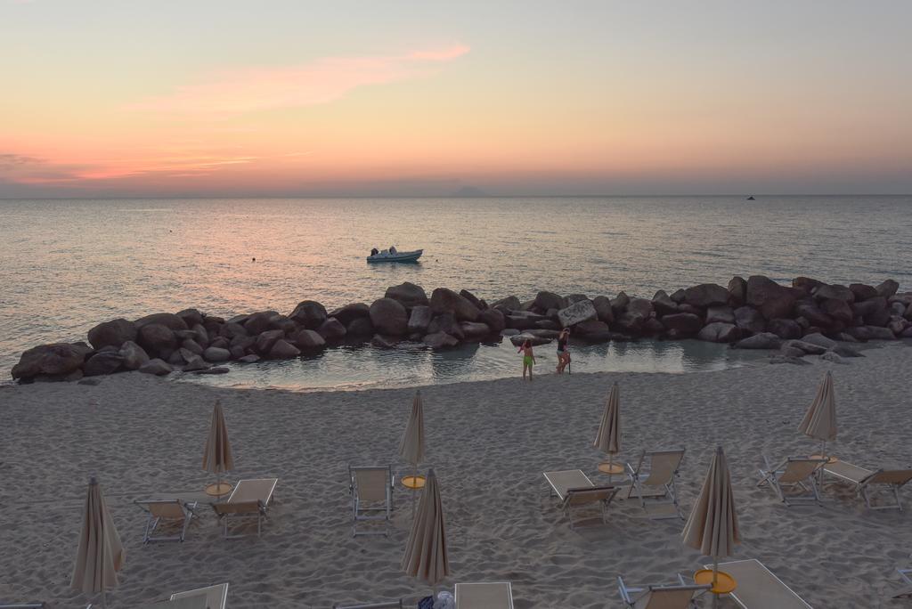 Baia Del Godano Resort & Spa Capo Vaticano Luaran gambar