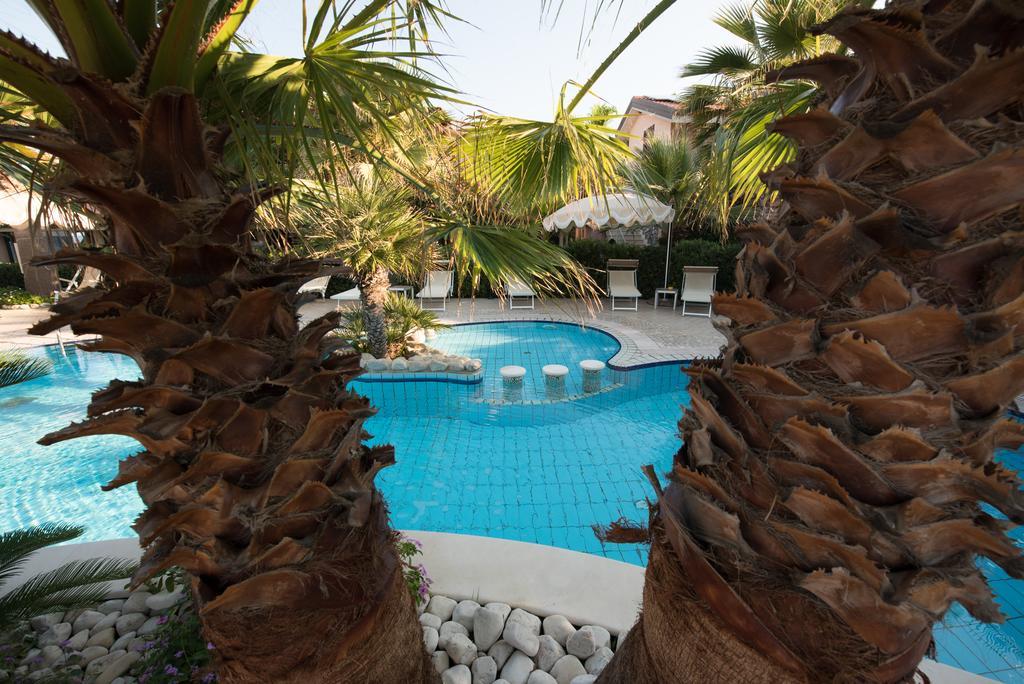 Baia Del Godano Resort & Spa Capo Vaticano Luaran gambar