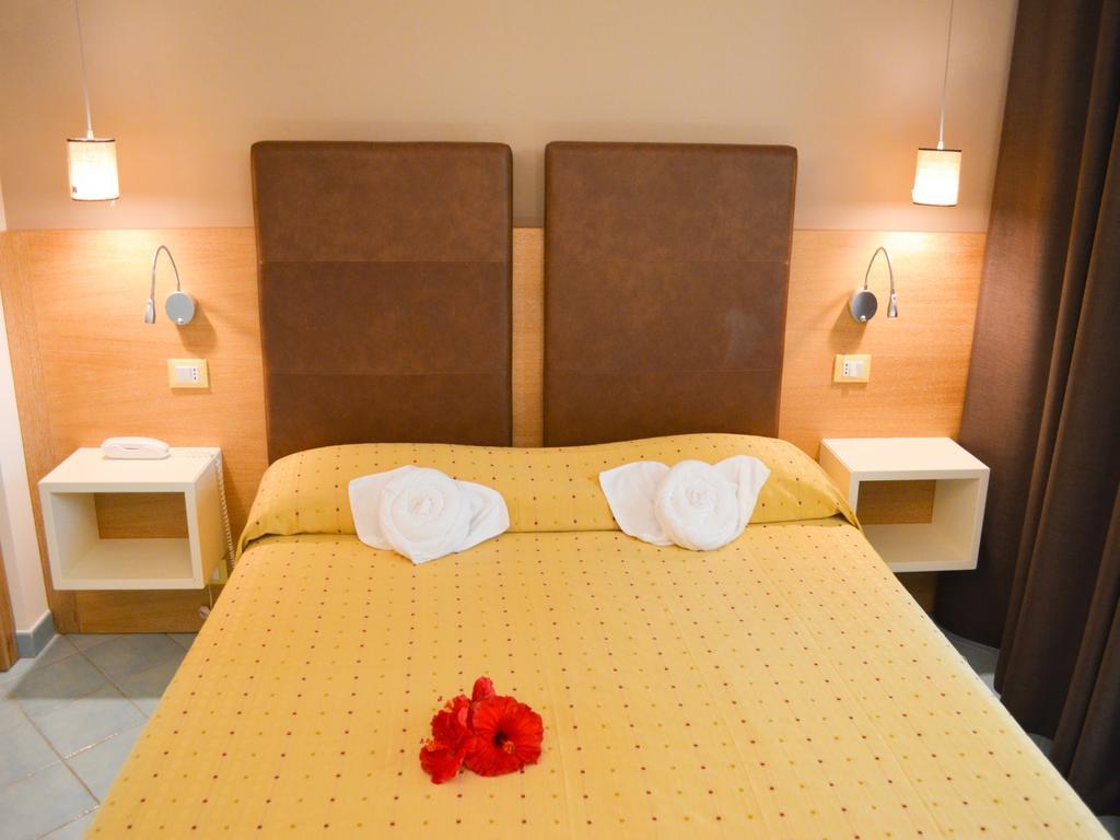 Baia Del Godano Resort & Spa Capo Vaticano Luaran gambar